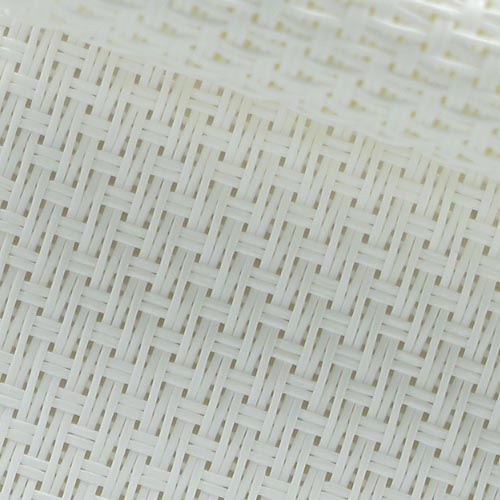 Serge 600 | 02002 | White White